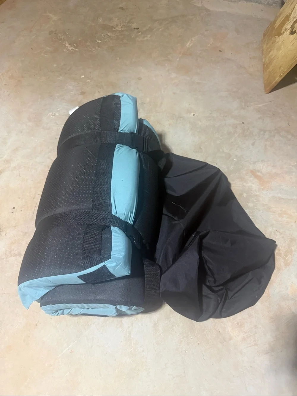 Light Blue and Black Roll-Up Sleeping Pad/play unisex